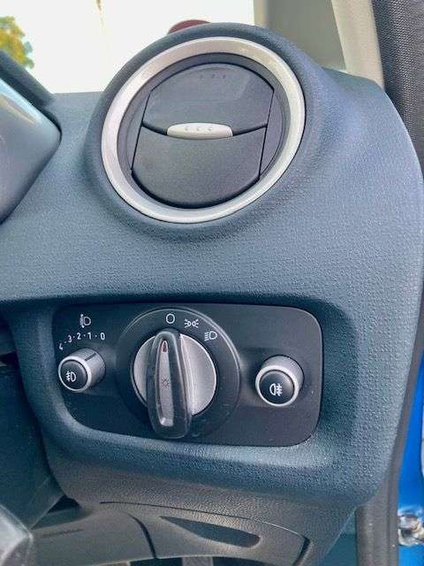 2011 FORD FIESTA 2011 FORD FIESTA