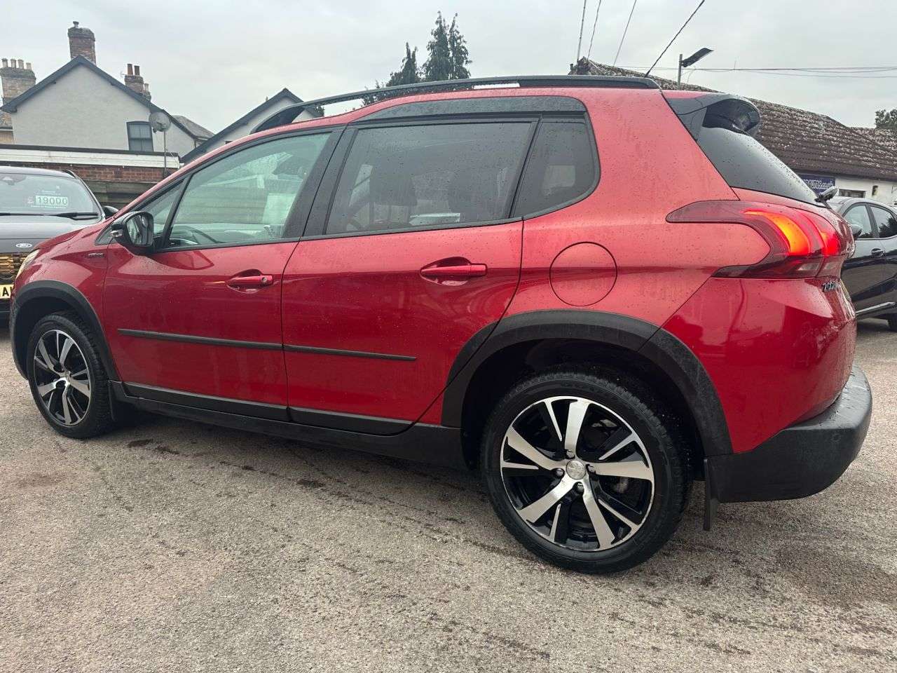 2017 PEUGEOT 2008 2017 PEUGEOT 2008