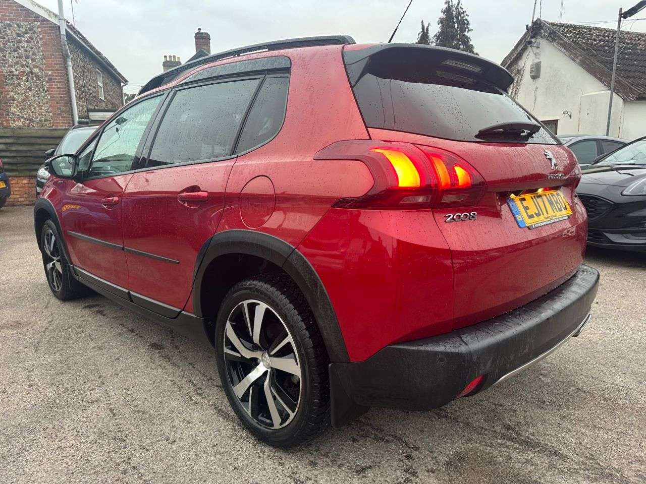 2017 PEUGEOT 2008 2017 PEUGEOT 2008