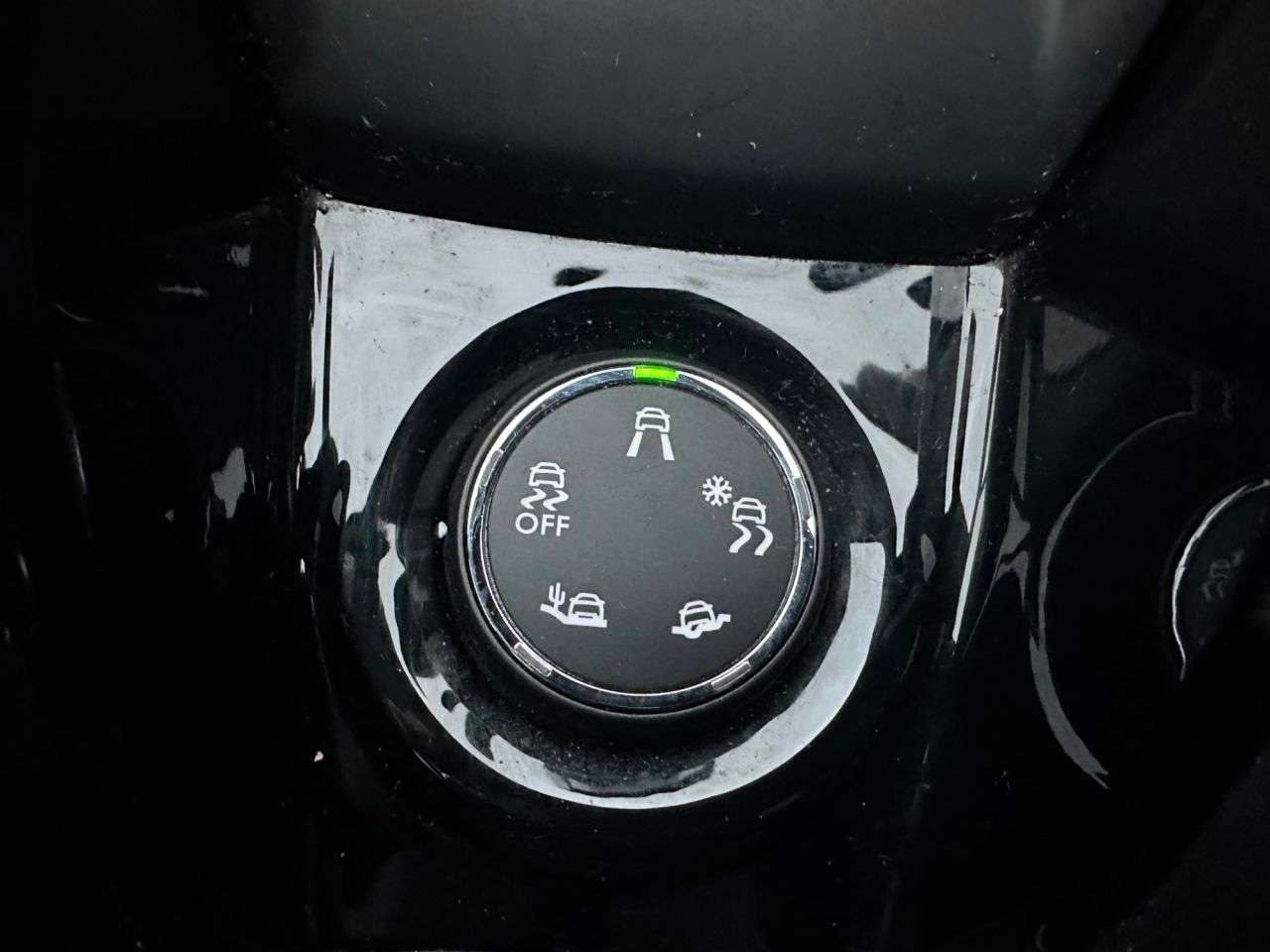 2017 PEUGEOT 2008 2017 PEUGEOT 2008