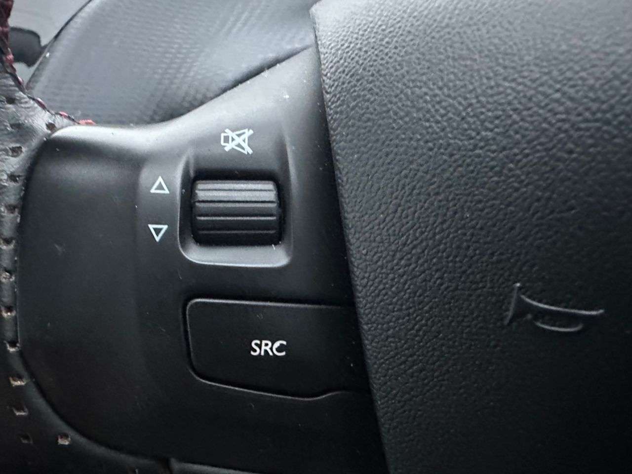 2017 PEUGEOT 2008 2017 PEUGEOT 2008