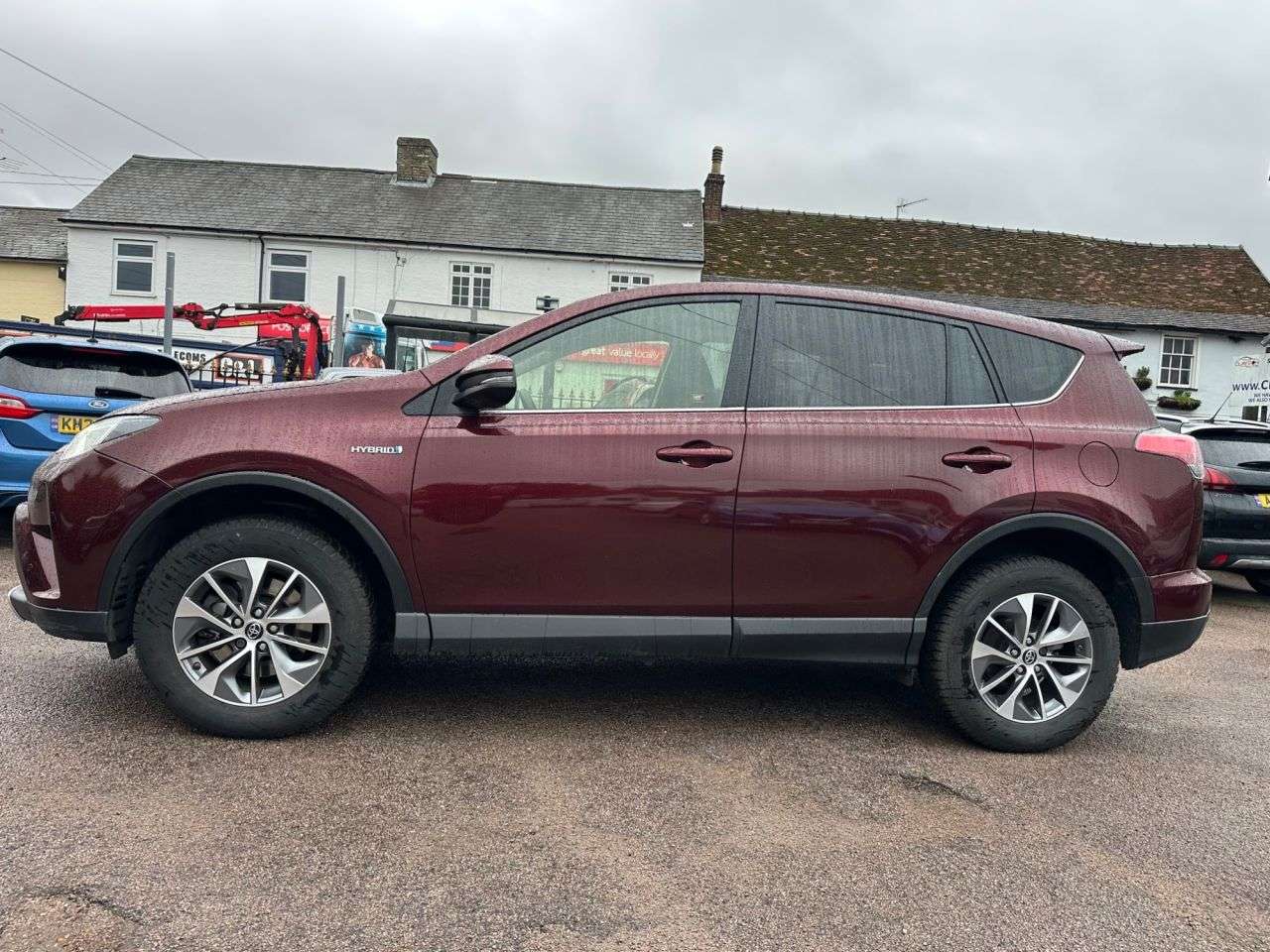 A 2016 TOYOTA RAV4 2.5 VVT-h BUSINESS EDITION PLUS SUV 5dr HYBRID CVT EURO 6 (s/s) (SAFETY SEN A 2016 TOYOTA RAV4 2.5 VVT-h BUSINESS EDITION PLUS SUV 5dr HYBRID CVT EURO 6 (s/s) (SAFETY SEN