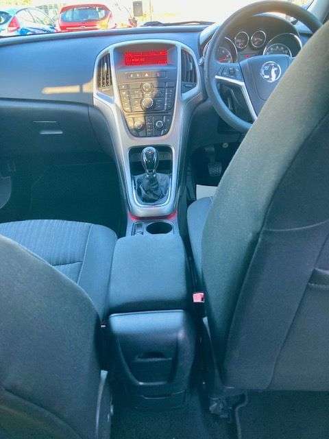 2011 VAUXHALL ASTRA 2011 VAUXHALL ASTRA