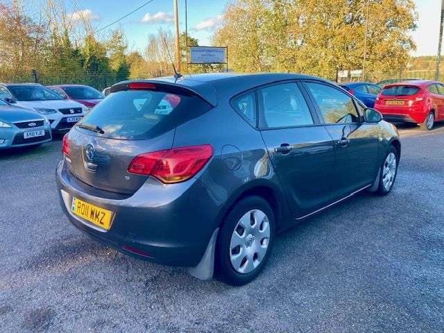 2011 VAUXHALL ASTRA 2011 VAUXHALL ASTRA