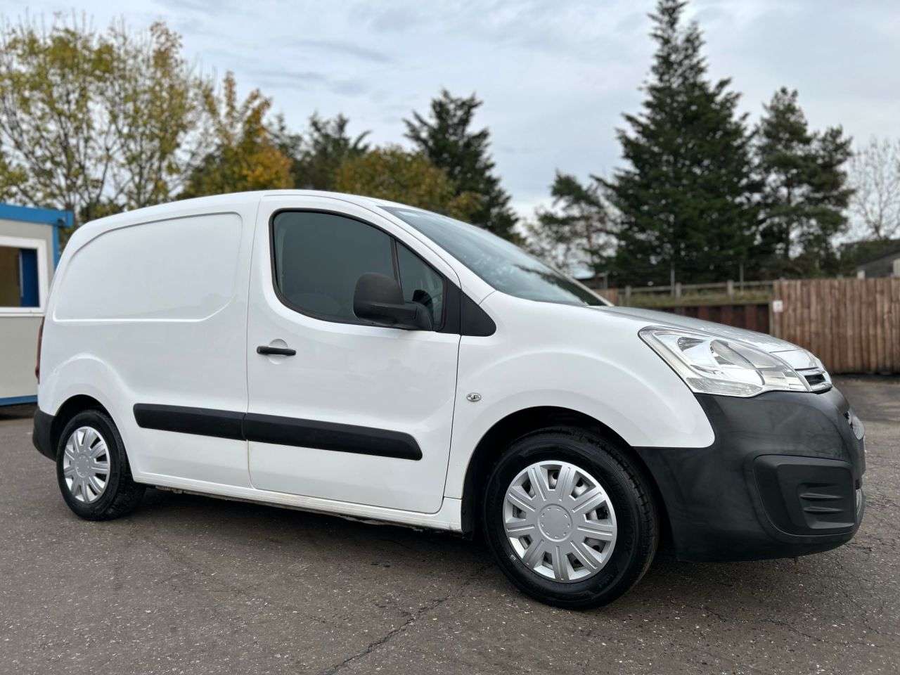 A 2018 CITROEN BERLINGO 1.6BlueHDi 625 LX P/V 5dr SWB 100bhp ONE OWNER, 7 SERVICES A 2018 CITROEN BERLINGO 1.6BlueHDi 625 LX P/V 5dr SWB 100bhp ONE OWNER, 7 SERVICES