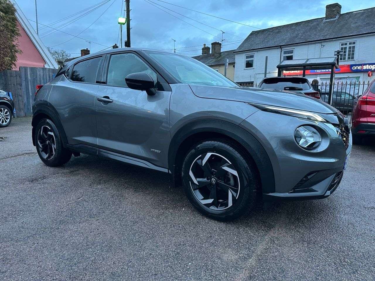 A 2022 NISSAN JUKE 1.6 N-CONNECTA SUV 5dr HYBRID AUTOMATIC EURO 6 (143 ps) A 2022 NISSAN JUKE 1.6 N-CONNECTA SUV 5dr HYBRID AUTOMATIC EURO 6 (143 ps)