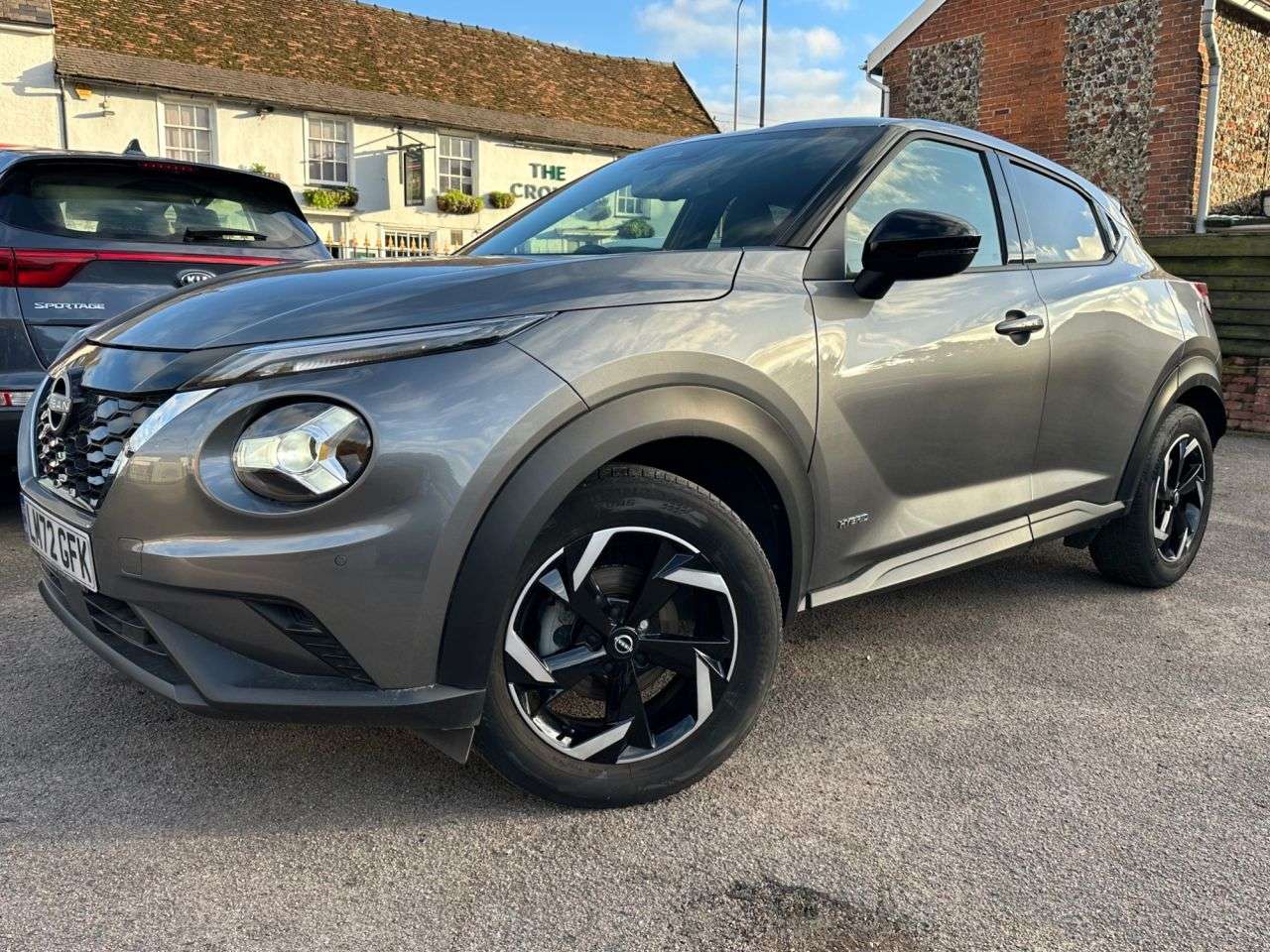 A 2022 NISSAN JUKE 1.6 N-CONNECTA SUV 5dr HYBRID AUTOMATIC EURO 6 (143 ps) ONE PRIVATE OWNER A 2022 NISSAN JUKE 1.6 N-CONNECTA SUV 5dr HYBRID AUTOMATIC EURO 6 (143 ps) ONE PRIVATE OWNER