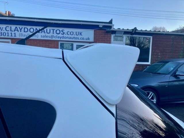 2011 NISSAN JUKE 2011 NISSAN JUKE