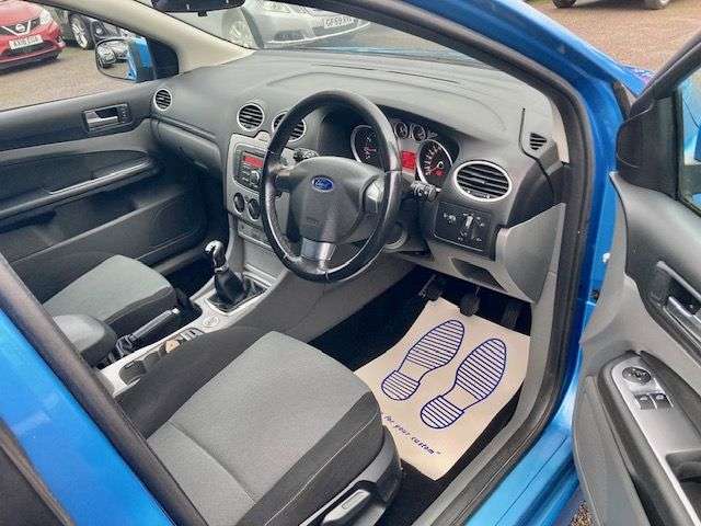 2010 FORD FOCUS 2010 FORD FOCUS