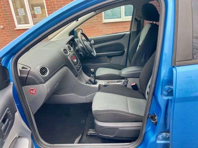 2010 FORD FOCUS 2010 FORD FOCUS