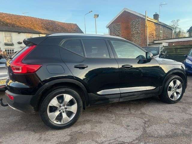 2018 VOLVO XC40 2018 VOLVO XC40