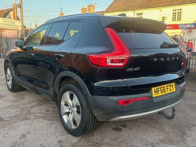 2018 VOLVO XC40 2018 VOLVO XC40