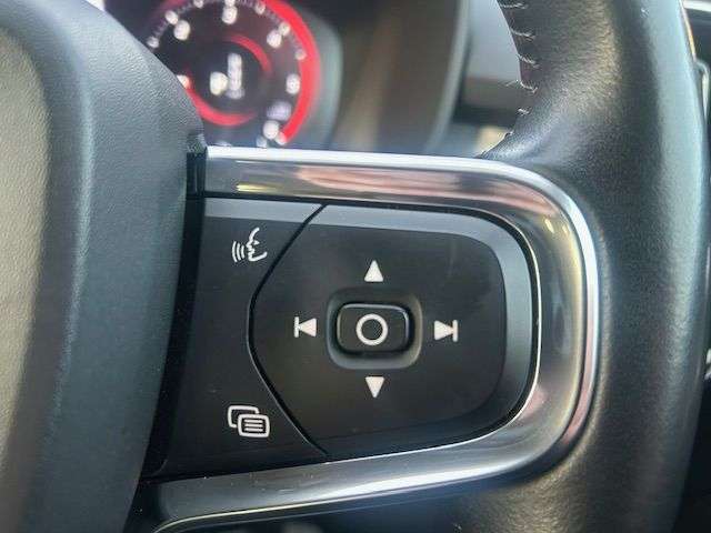 2018 VOLVO XC40 2018 VOLVO XC40