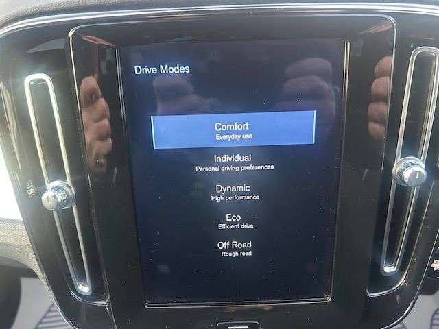 2018 VOLVO XC40 2018 VOLVO XC40