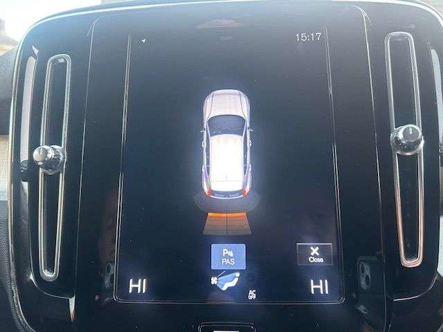 2018 VOLVO XC40 2018 VOLVO XC40