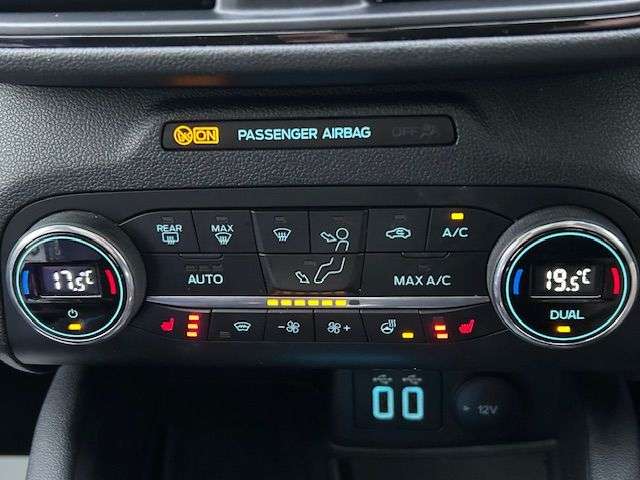 2022 FORD KUGA 2022 FORD KUGA