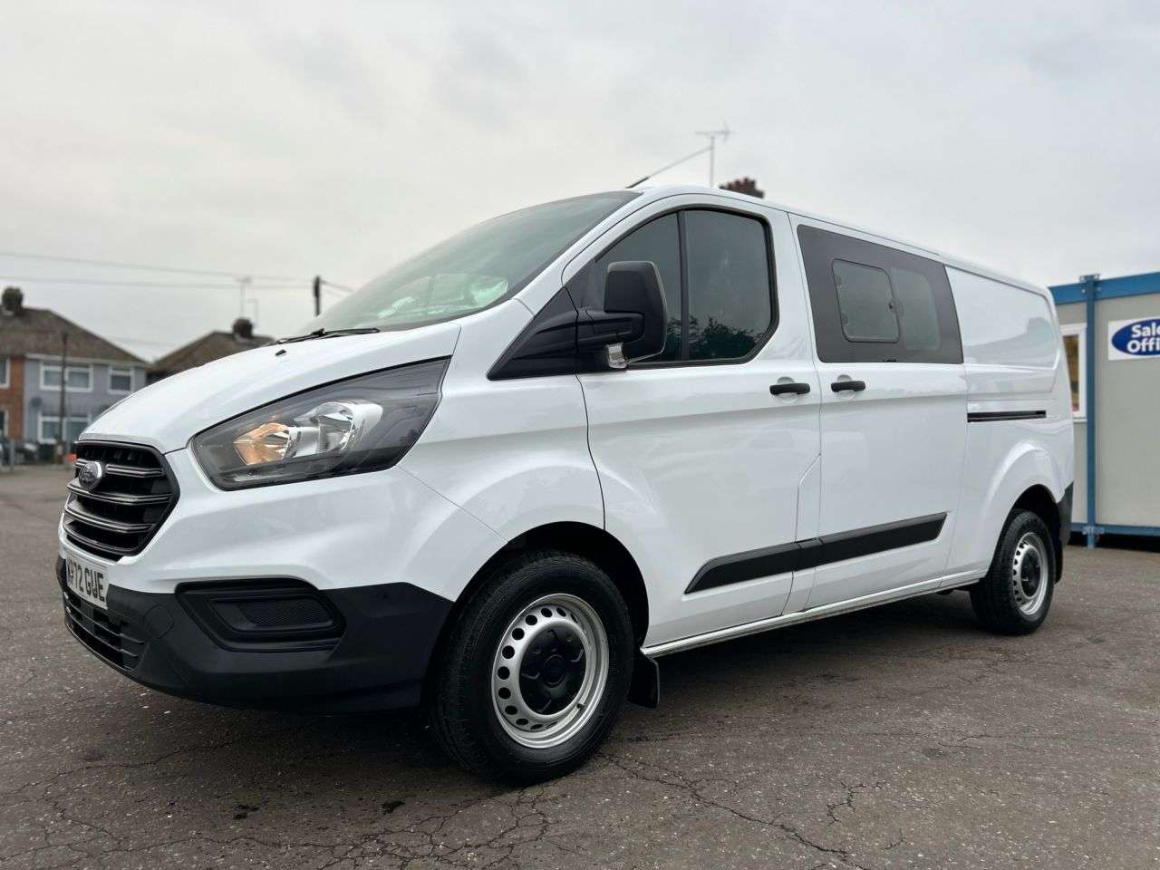 A 2022 FORD TRANSIT CUSTOM 2.0TDCI 320 EcoBlue LEADER DCIV 5dr L2H1 FINE EXAMPLE, 4 SERVICES WETBELT R A 2022 FORD TRANSIT CUSTOM 2.0TDCI 320 EcoBlue LEADER DCIV 5dr L2H1 FINE EXAMPLE, 4 SERVICES WETBELT R