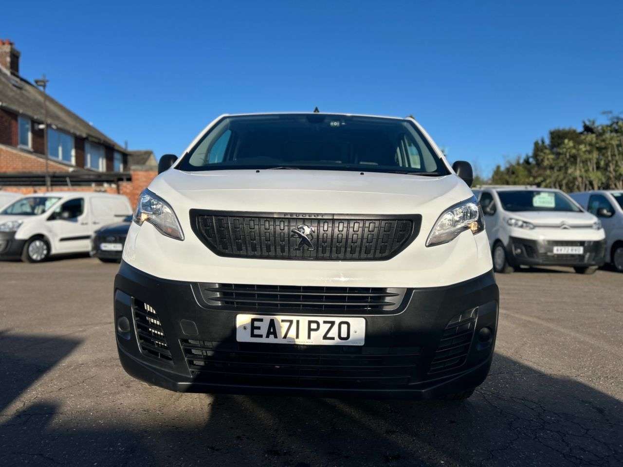 A 2022 PEUGEOT EXPERT 2.0BlueHDi 1400 PROFESSIONAL PREMIUM P/V 6dr LWB ONE OWNER, 3 SERVICES A 2022 PEUGEOT EXPERT 2.0BlueHDi 1400 PROFESSIONAL PREMIUM P/V 6dr LWB ONE OWNER, 3 SERVICES