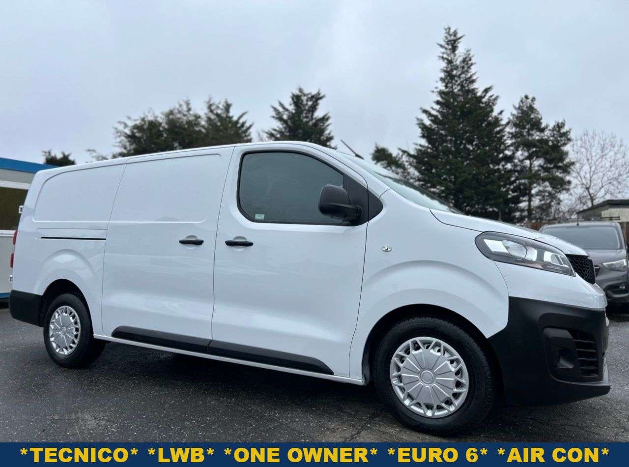 A 2022 FIAT SCUDO 2.0Multijet TECNICO P/V 6dr LWB ONE OWNER, 3 SERVICES A 2022 FIAT SCUDO 2.0Multijet TECNICO P/V 6dr LWB ONE OWNER, 3 SERVICES