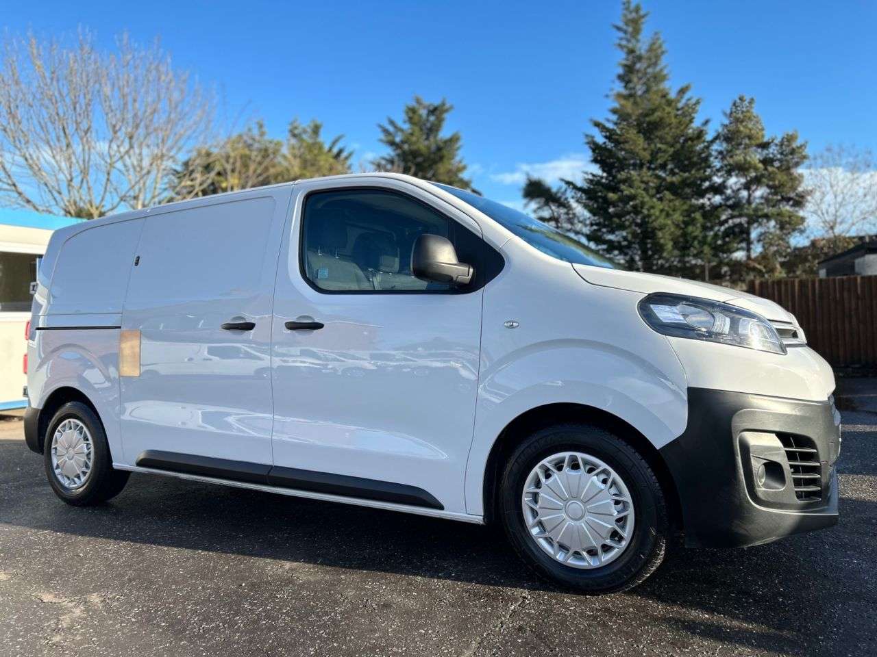 A 2022 CITROEN DISPATCH 1.5BlueHDi 1000 ENTERPRISE PRO M P/V 6dr ONE OWNER FROM NEW! A 2022 CITROEN DISPATCH 1.5BlueHDi 1000 ENTERPRISE PRO M P/V 6dr ONE OWNER FROM NEW!