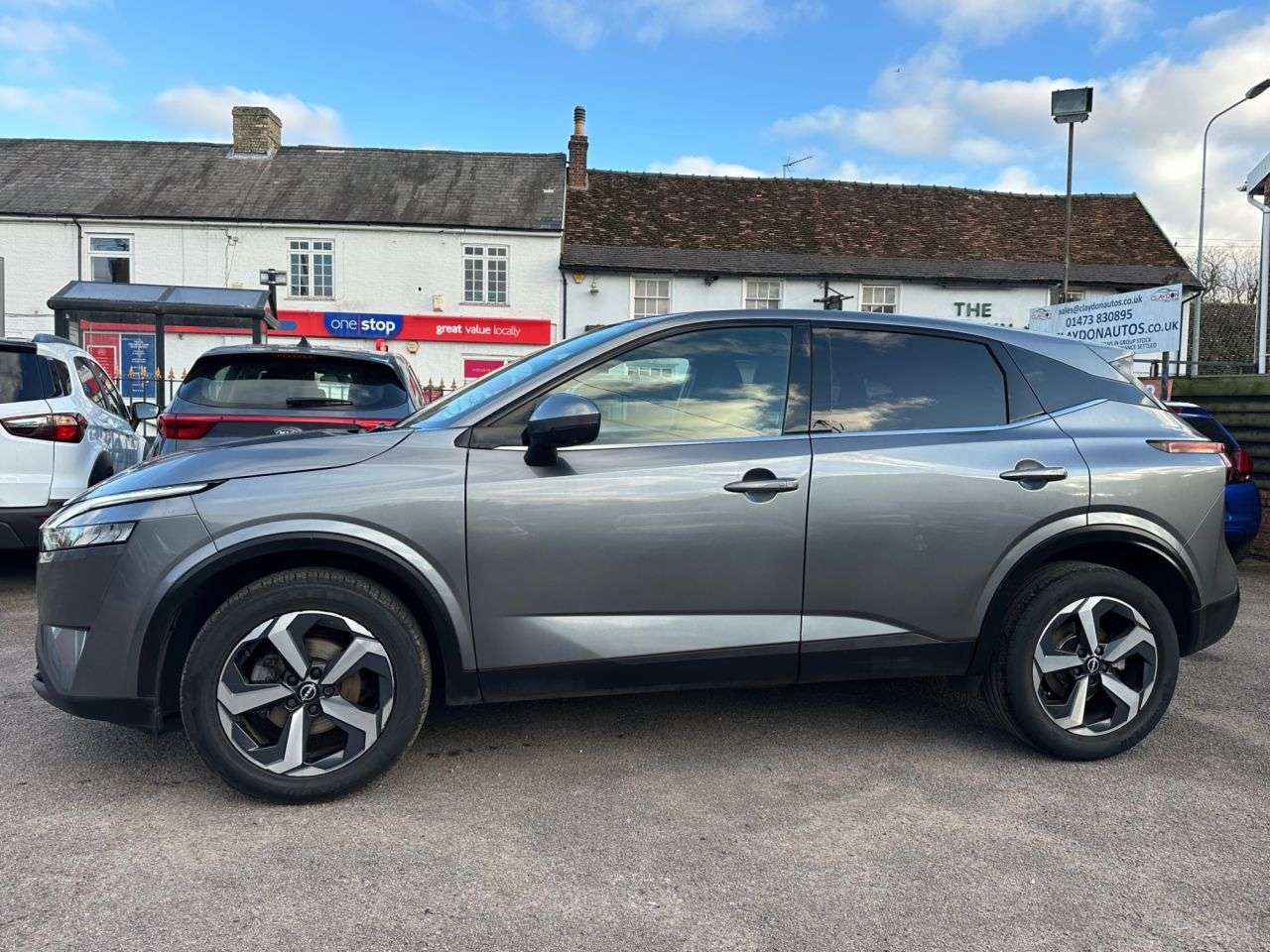 A 2022 NISSAN QASHQAI 1.3 DIG-T MHEV N-CONNECTA SUV 5dr PETROL HYBRID EURO 6 (s/s) (140 ps) A 2022 NISSAN QASHQAI 1.3 DIG-T MHEV N-CONNECTA SUV 5dr PETROL HYBRID EURO 6 (s/s) (140 ps)
