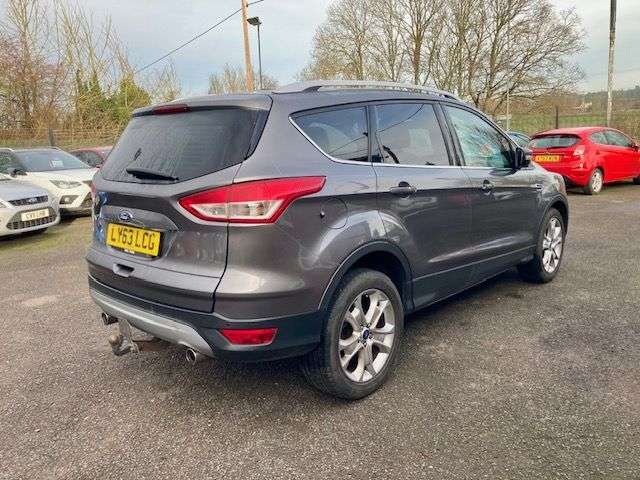 A 2014 FORD KUGA 2.0 TDCi TiITANIUM SUV 5dr DIESEL (140 ps) A 2014 FORD KUGA 2.0 TDCi TiITANIUM SUV 5dr DIESEL (140 ps)