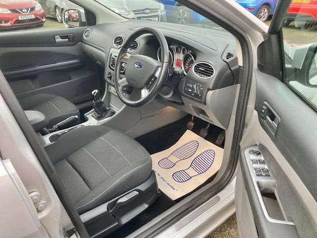 2011 FORD FOCUS 2011 FORD FOCUS