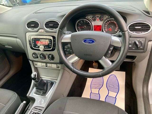 2011 FORD FOCUS 2011 FORD FOCUS