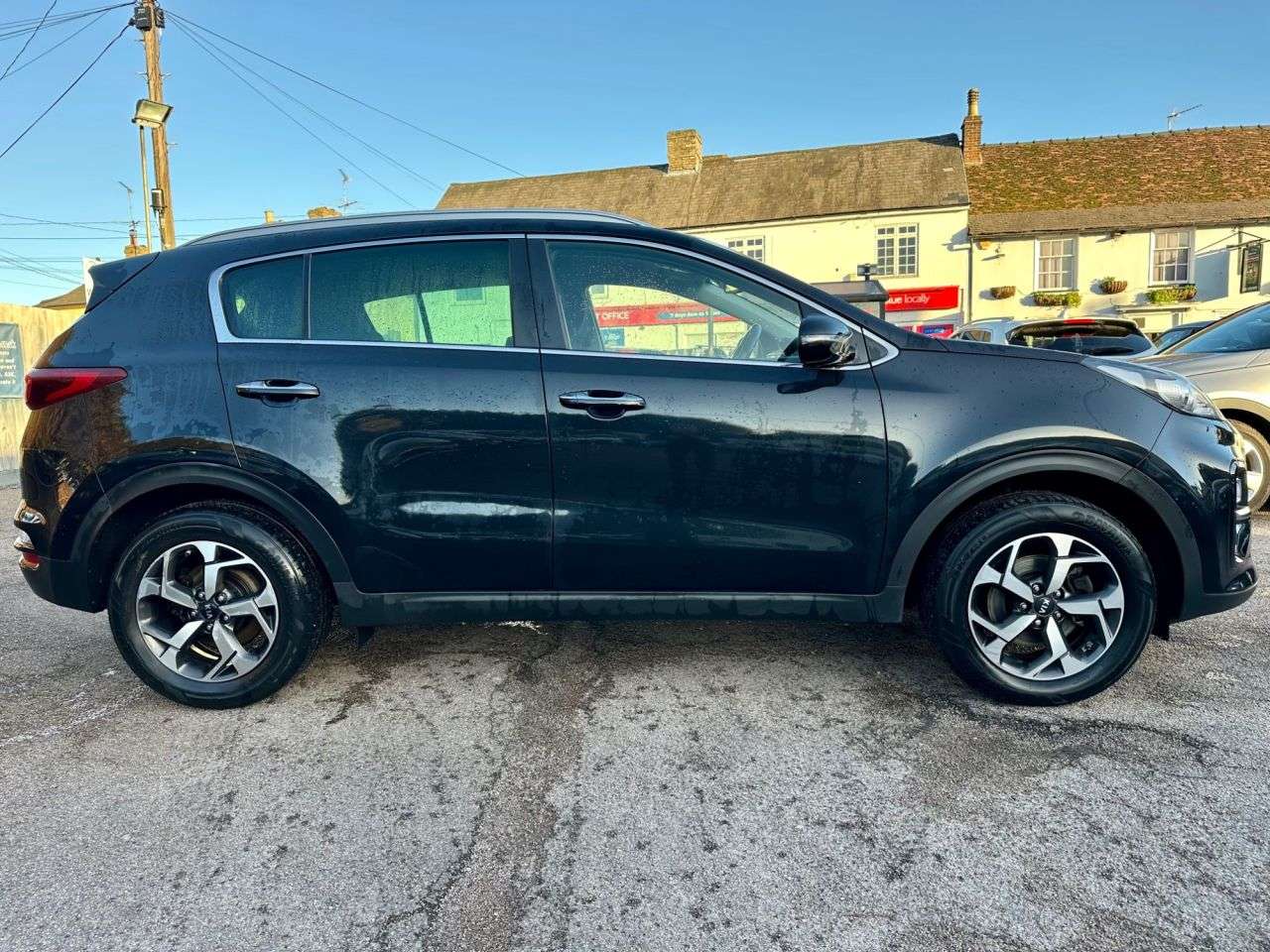 A 2019 KIA SPORTAGE 1.6 GDi 2 SUV 5dr PETROL EURO 6 (s/s) (130 bhp) WITH SERVICE HISTORY A 2019 KIA SPORTAGE 1.6 GDi 2 SUV 5dr PETROL EURO 6 (s/s) (130 bhp) WITH SERVICE HISTORY
