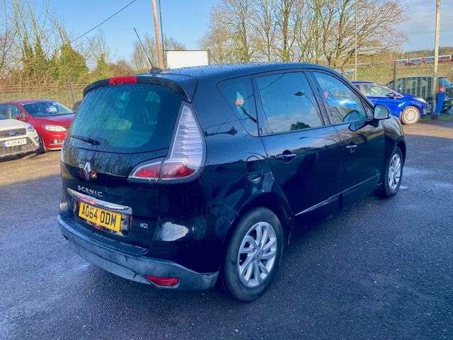 A 2014 RENAULT SCENIC 1.5 dCi ENERGY DYNAMIQUE TOM TOM MPV 5dr DIESEL (s/s) (110 ps) NEW MOT AND A 2014 RENAULT SCENIC 1.5 dCi ENERGY DYNAMIQUE TOM TOM MPV 5dr DIESEL (s/s) (110 ps) NEW MOT AND