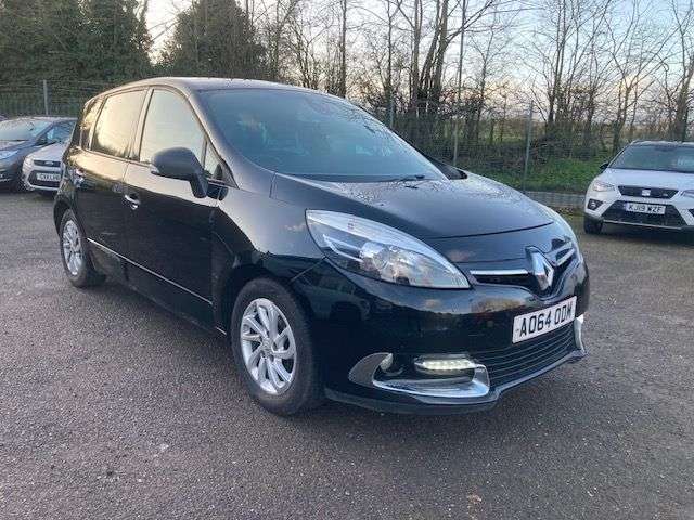 A 2014 RENAULT SCENIC 1.5 dCi ENERGY DYNAMIQUE TOM TOM MPV 5dr DIESEL (s/s) (110 ps) NEW MOT AND A 2014 RENAULT SCENIC 1.5 dCi ENERGY DYNAMIQUE TOM TOM MPV 5dr DIESEL (s/s) (110 ps) NEW MOT AND