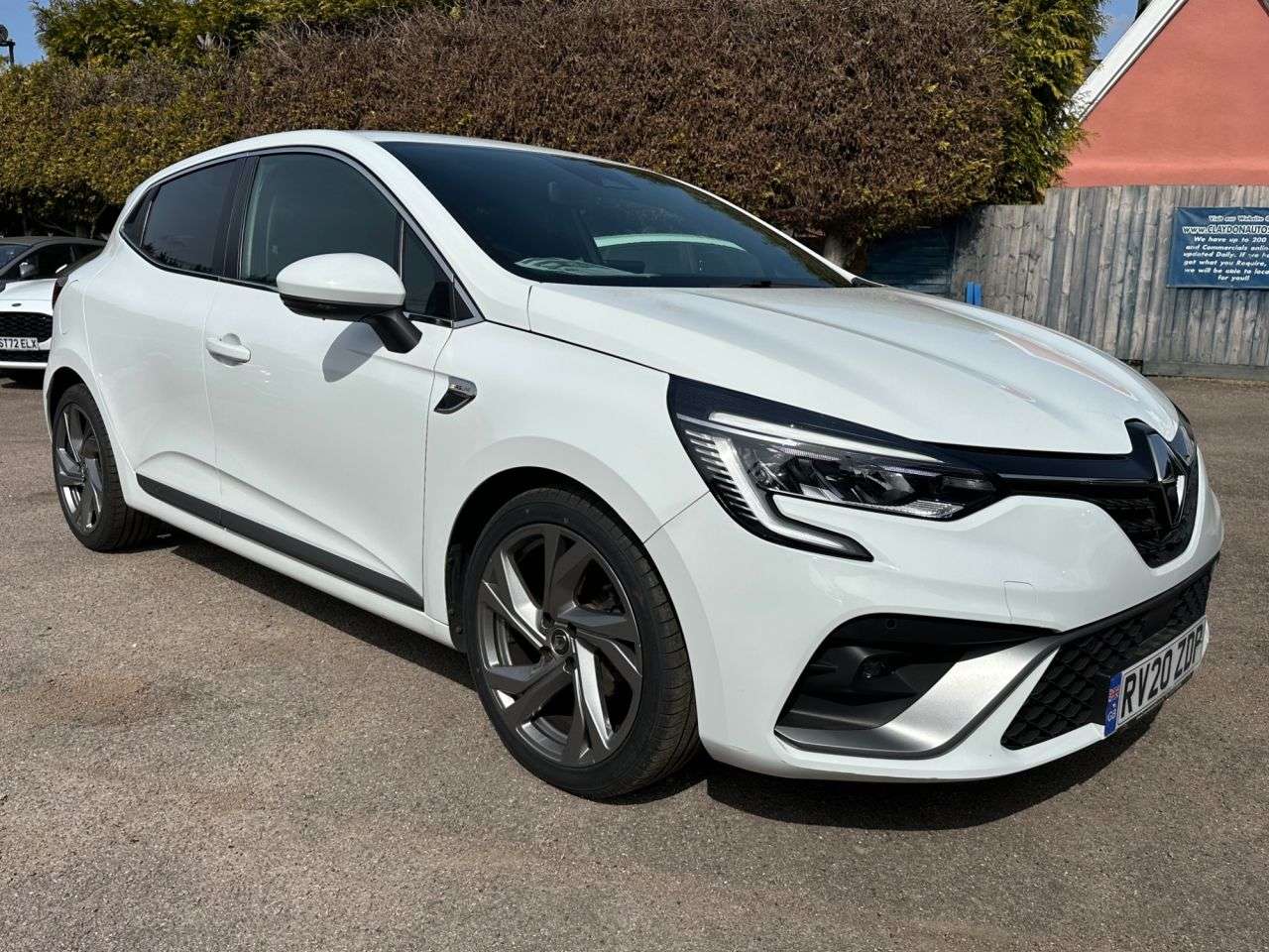 2020 RENAULT CLIO 2020 RENAULT CLIO