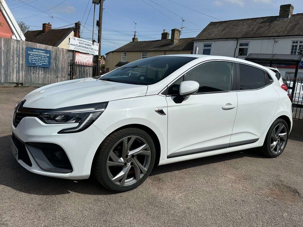 2020 RENAULT CLIO 2020 RENAULT CLIO