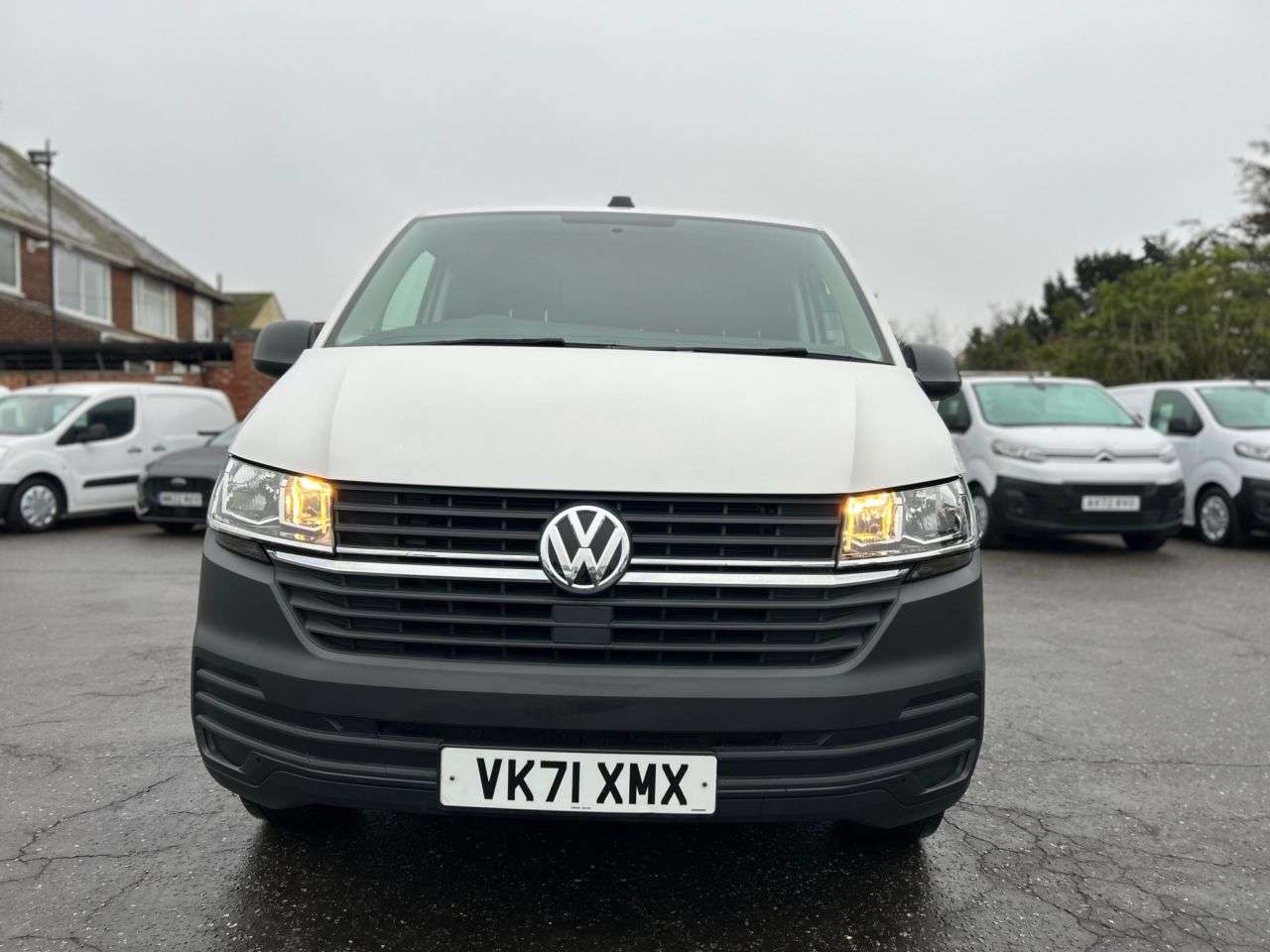 A 2021 VOLKSWAGEN TRANSPORTER 2.0TDI T28 STARTLINE P/V 5dr FWD SWB ONE OWNER, 2 VW SERVICES A 2021 VOLKSWAGEN TRANSPORTER 2.0TDI T28 STARTLINE P/V 5dr FWD SWB ONE OWNER, 2 VW SERVICES