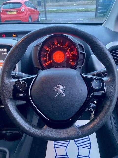 2017 PEUGEOT 108 2017 PEUGEOT 108