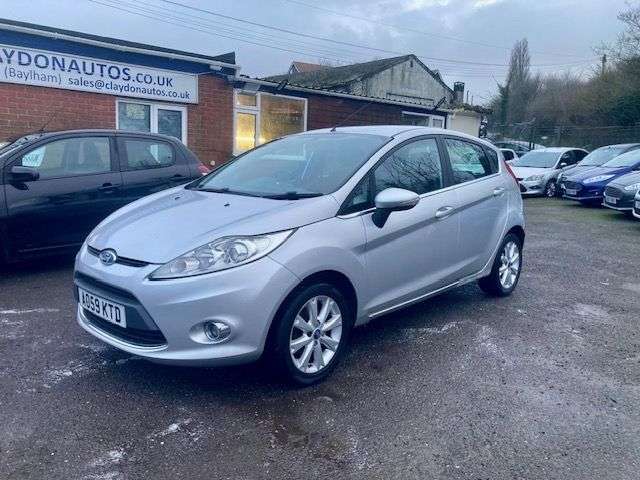 A 2009 FORD FIESTA 1.25 ZETEC HATCHBACK 5drl (133 g/km, 81 bhp) WITH NEW CAMBELT AND WATERPUMP A 2009 FORD FIESTA 1.25 ZETEC HATCHBACK 5drl (133 g/km, 81 bhp) WITH NEW CAMBELT AND WATERPUMP