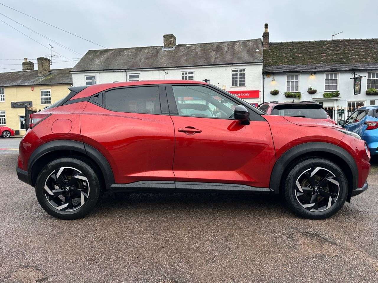 A 2022 NISSAN JUKE 1.0 DIG-T N-CONNECTA SUV 5dr PETROL EURO 6 (s/s) (114 ps) A 2022 NISSAN JUKE 1.0 DIG-T N-CONNECTA SUV 5dr PETROL EURO 6 (s/s) (114 ps)