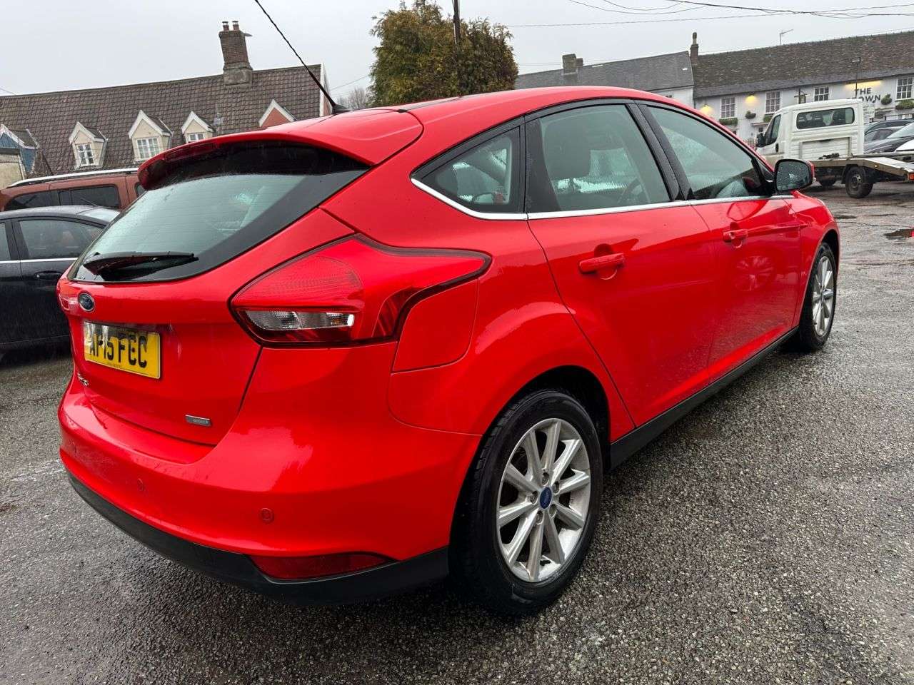 A 2015 FORD FOCUS 1.0T ECOBOOST TITANIUM HATCHBACK 5dr MANUAL EURO 6 (s/s) NEW WET BELT AND S A 2015 FORD FOCUS 1.0T ECOBOOST TITANIUM HATCHBACK 5dr MANUAL EURO 6 (s/s) NEW WET BELT AND S