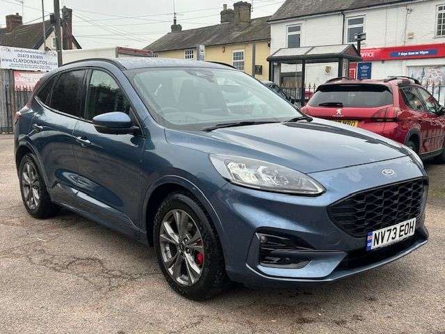 A 2023 FORD KUGA 2.5h DURATEC ST-LINE EDITION SUV 5dr PETROL HYBRID CVT EURO 6 (s/s) (190 ps A 2023 FORD KUGA 2.5h DURATEC ST-LINE EDITION SUV 5dr PETROL HYBRID CVT EURO 6 (s/s) (190 ps