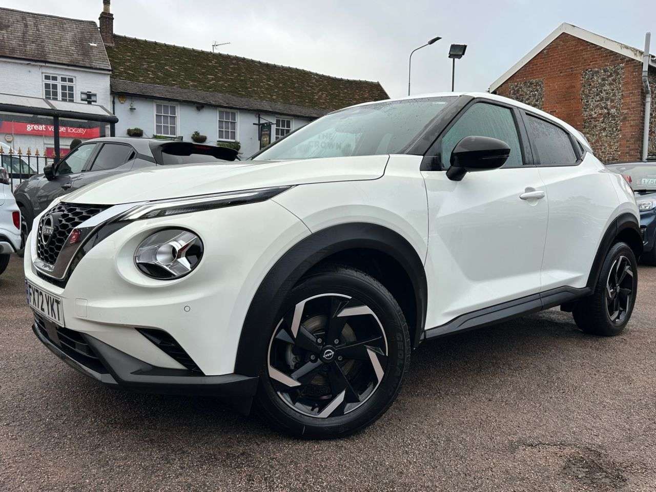 A 2022 NISSAN JUKE 1.0 DIG-T N-CONNECTA SUV 5dr PETROL EURO 6 (s/s) (114 ps) ONE PRIVATE OWNER A 2022 NISSAN JUKE 1.0 DIG-T N-CONNECTA SUV 5dr PETROL EURO 6 (s/s) (114 ps) ONE PRIVATE OWNER