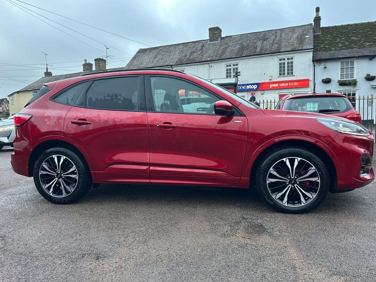 A 2022 FORD KUGA 2.5 DURATECH 14.4kWh ST-LINE X EDITION SUV 5dr PETROL PLUG-iIN HYBRID CVT E A 2022 FORD KUGA 2.5 DURATECH 14.4kWh ST-LINE X EDITION SUV 5dr PETROL PLUG-iIN HYBRID CVT E