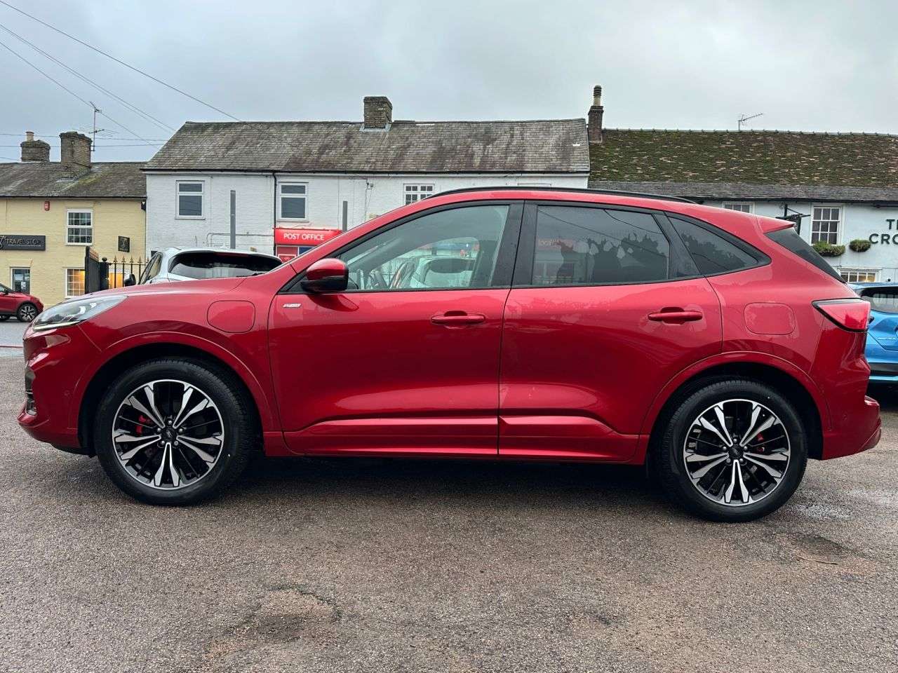 A 2022 FORD KUGA 2.5 DURATECH 14.4kWh ST-LINE X EDITION SUV 5dr PETROL PLUG-iIN HYBRID CVT E A 2022 FORD KUGA 2.5 DURATECH 14.4kWh ST-LINE X EDITION SUV 5dr PETROL PLUG-iIN HYBRID CVT E