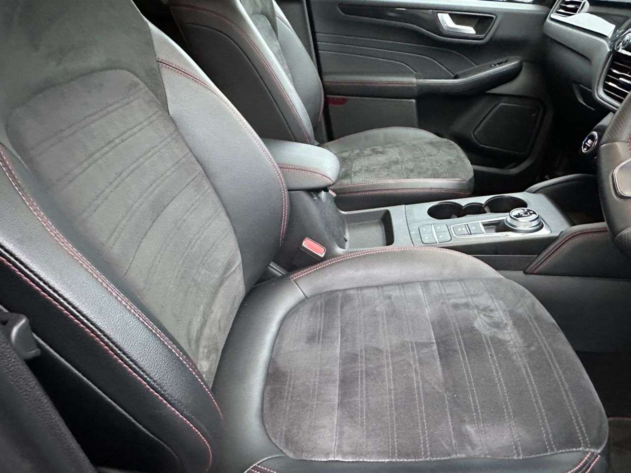 2022 FORD KUGA 2022 FORD KUGA