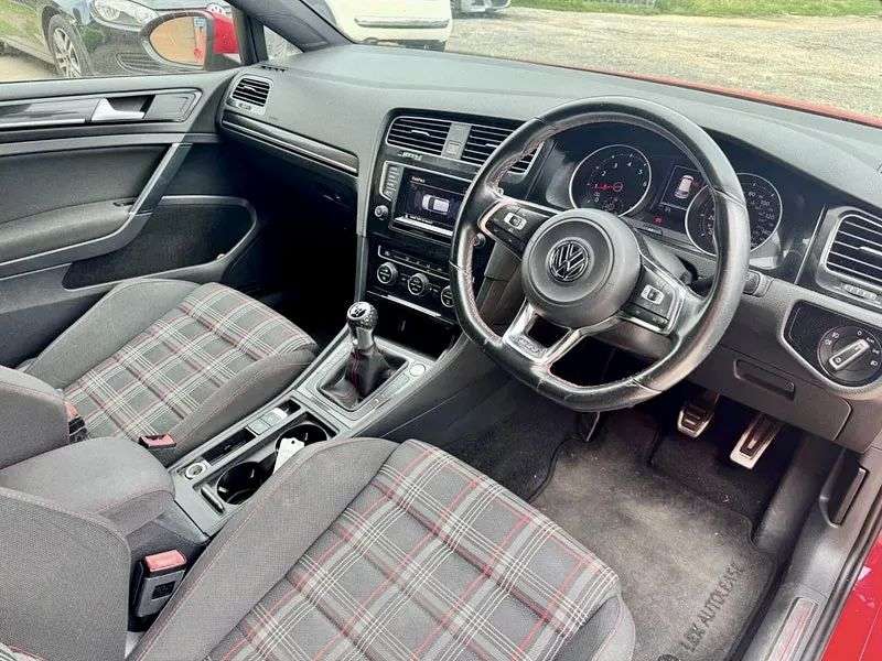 2015 VOLKSWAGEN GOLF 2015 VOLKSWAGEN GOLF