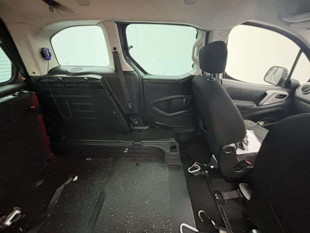 A 0 PEUGEOT PARTNER TEPEE 1.6BLUEHDI ACTIVE MPV 5dr WAV DIESEL MANUAL EURO 6 (s/s) (100 ps) WHEELCHAI A 0 PEUGEOT PARTNER TEPEE 1.6BLUEHDI ACTIVE MPV 5dr WAV DIESEL MANUAL EURO 6 (s/s) (100 ps) WHEELCHAI