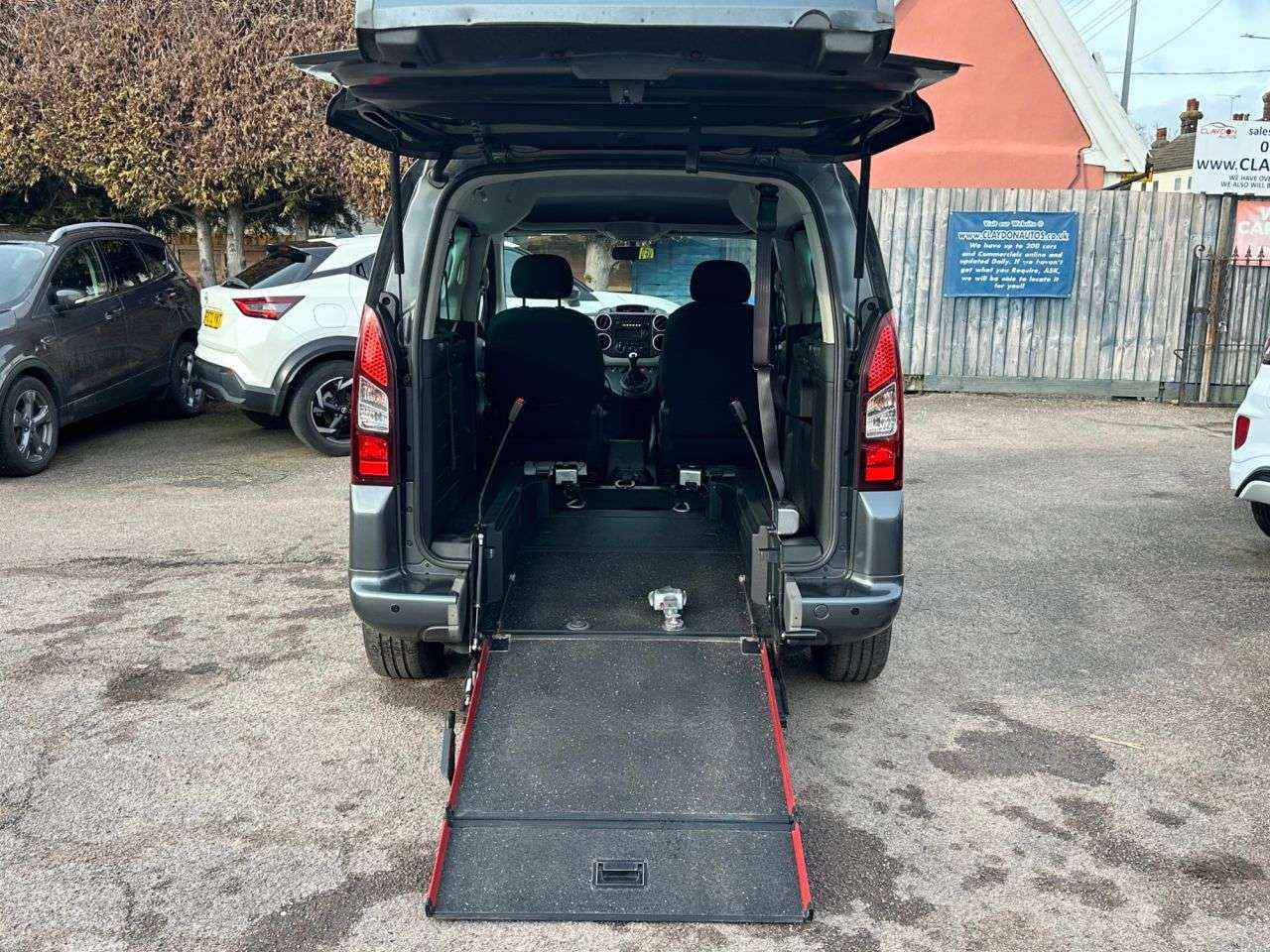 A 2019 PEUGEOT PARTNER TEPEE 1.6BLUEHDI ACTIVE MPV 5dr WAV DIESEL MANUAL EURO 6 (s/s) (100 ps) WHEELCHAI A 2019 PEUGEOT PARTNER TEPEE 1.6BLUEHDI ACTIVE MPV 5dr WAV DIESEL MANUAL EURO 6 (s/s) (100 ps) WHEELCHAI