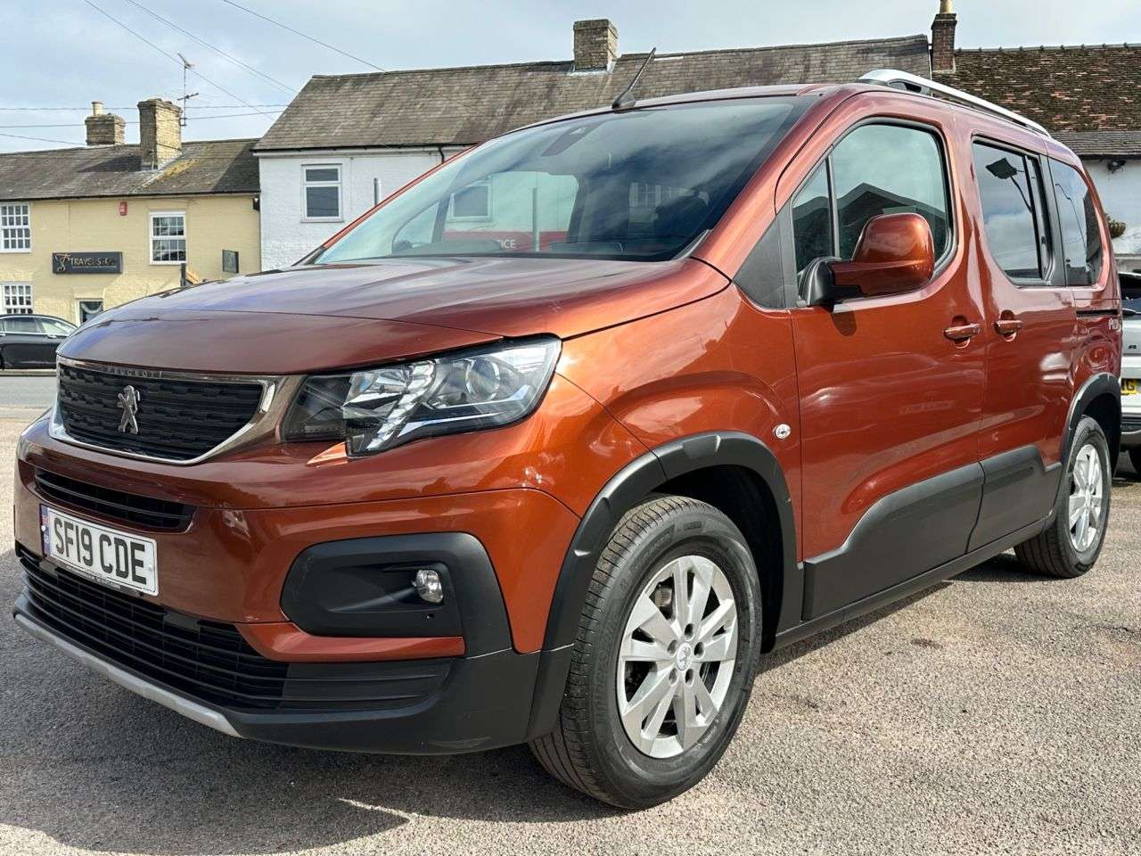 2019 PEUGEOT RIFTER 2019 PEUGEOT RIFTER