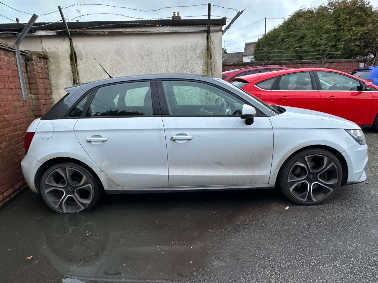 A 2014 AUDI A1 2.0 TDI CONTRAST EDITION PLUS SPORTBACK 5dr DIESEL MANUAL (s/s) (143 ps) A 2014 AUDI A1 2.0 TDI CONTRAST EDITION PLUS SPORTBACK 5dr DIESEL MANUAL (s/s) (143 ps)