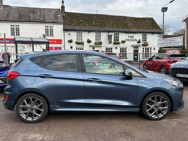 A 2022 FORD FIESTA 1.0T ECOBOOST ST-LINE HATCHBACK 5dr MANUAL EURO 6 (s/s) SAT NAV A 2022 FORD FIESTA 1.0T ECOBOOST ST-LINE HATCHBACK 5dr MANUAL EURO 6 (s/s) SAT NAV