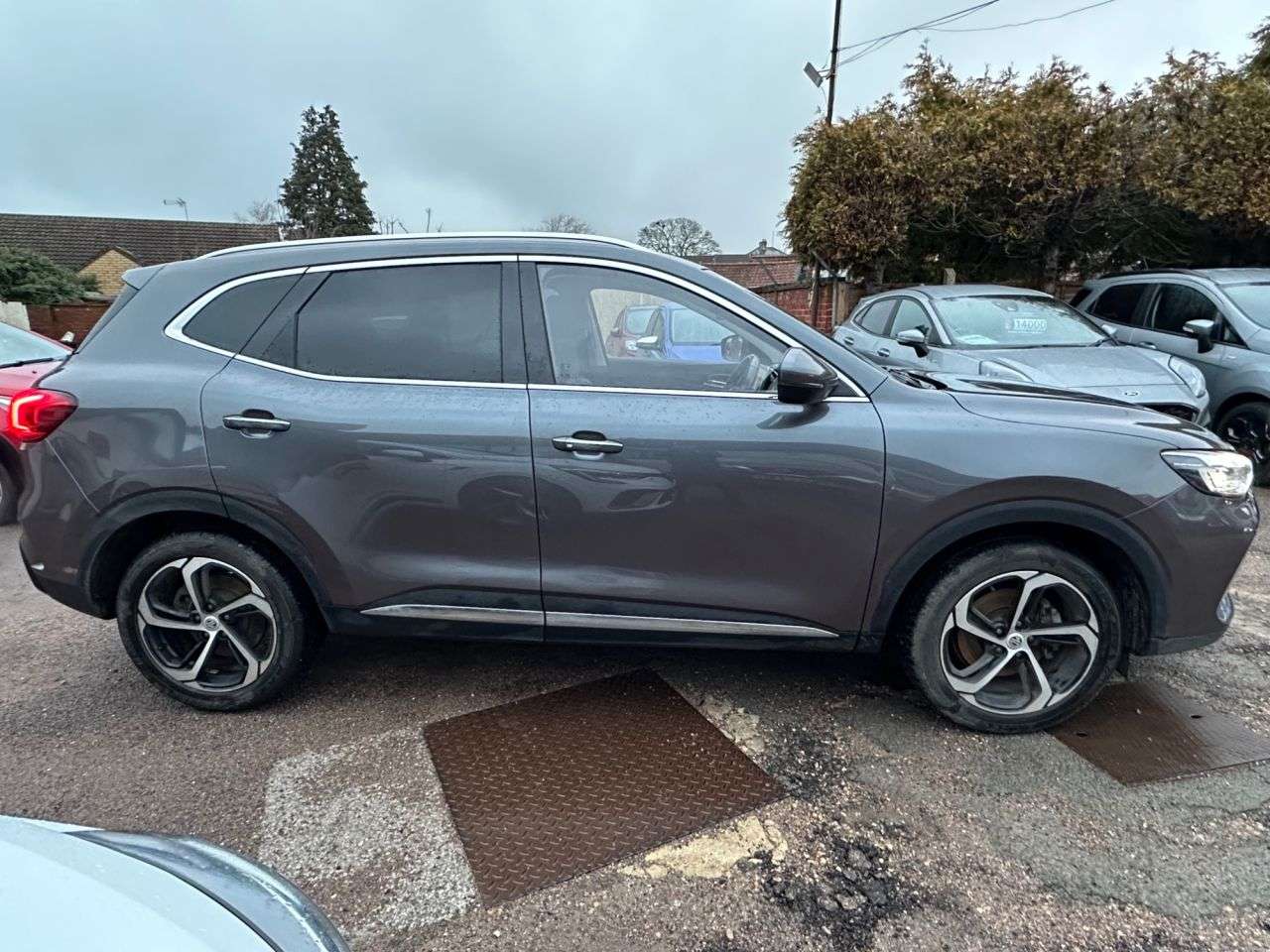 A 2023 MG MG HS 1.5 T-GDI TROPHY SUV 5dr PETROL EURO 6 (s/s) (162 ps) WITH SERVICE HISTORY A 2023 MG MG HS 1.5 T-GDI TROPHY SUV 5dr PETROL EURO 6 (s/s) (162 ps) WITH SERVICE HISTORY